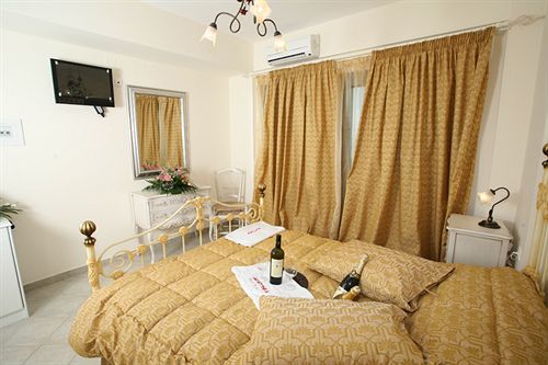 Acrothea Hotel パルガ エクステリア 写真